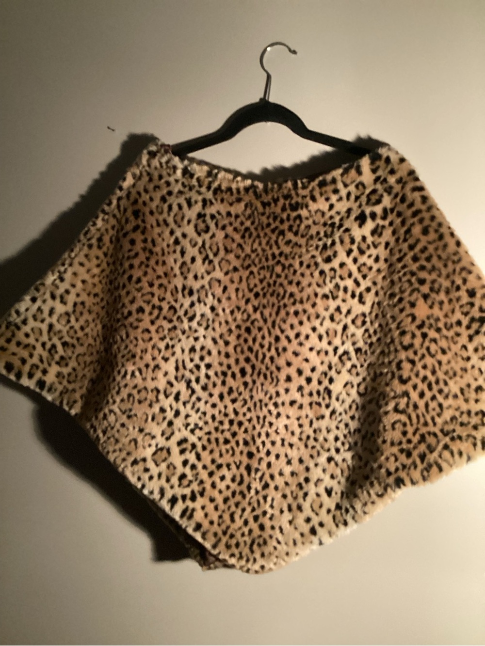 Leopard Print Faux Fur Poncho - Beige